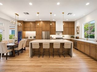 65 Twilight Rose St, Las Vegas, NV 89138