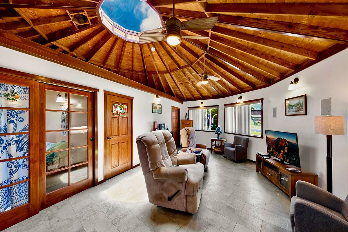 モデルルーム ROCKSTONE HOUJYO Rocky Road Retreat - Pioneertown Rental - Homestead Modern