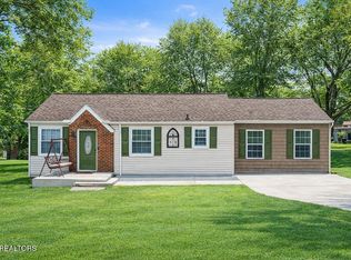 5722 Sanford Rd, Knoxville, TN 37912