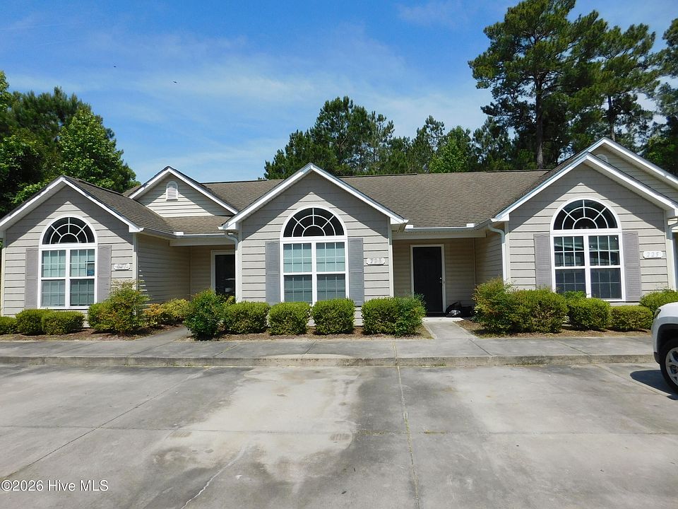 1st image of 223 Church Hill Ct #223