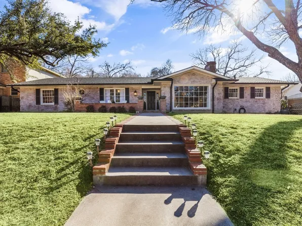 3813 Trailwood Ln, Fort Worth, TX 76109