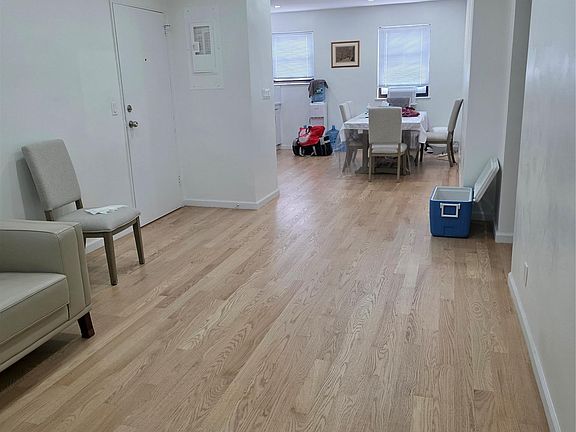 3rd image of 71-37 Vleigh Place #40B