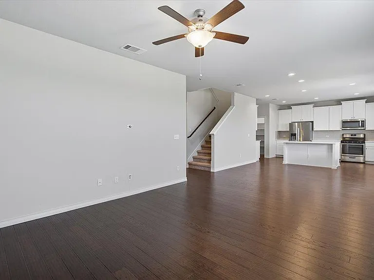 3801 Soft Shore Ln — Photo 6