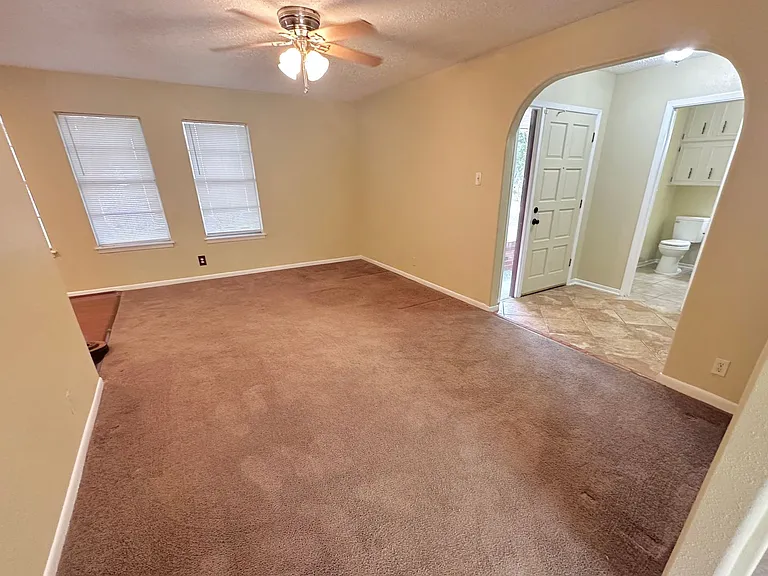 214 Timberline St — Photo 9