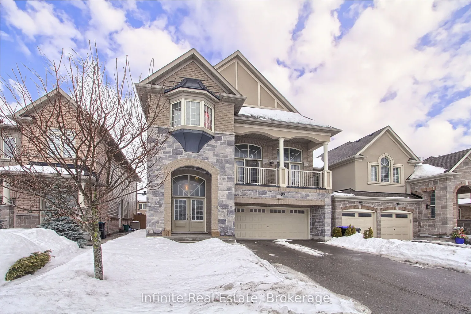 27 Selby Cres photo 1