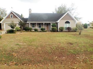 307 Sleepy Ln, Warner Robins, GA 31088