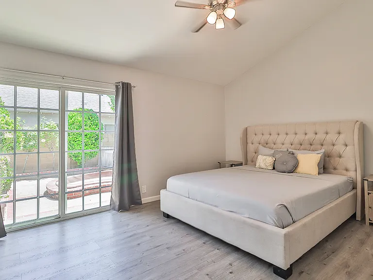 King Bed