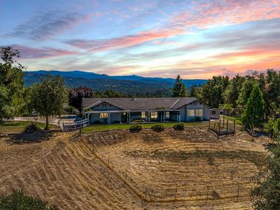 42016 Lone Olive Ln, Ahwahnee, CA, 93601
