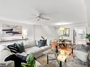 220 N 22nd St APT B, Philadelphia, PA 19103