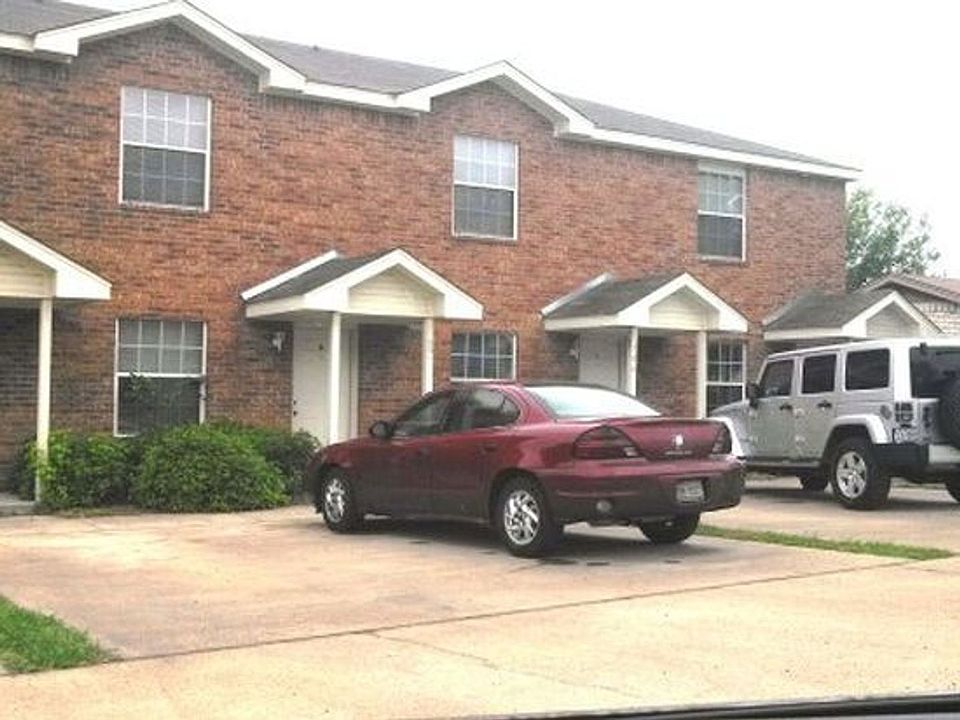 1st image of 106 Bluebonnet St Unit A