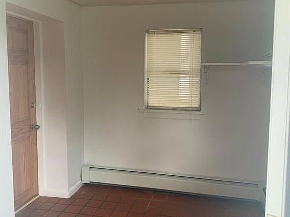 3rd image of 32 Roanoke Ave