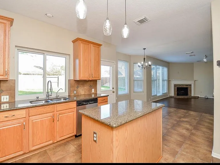 19634 Azalea Brook Way — Photo 9