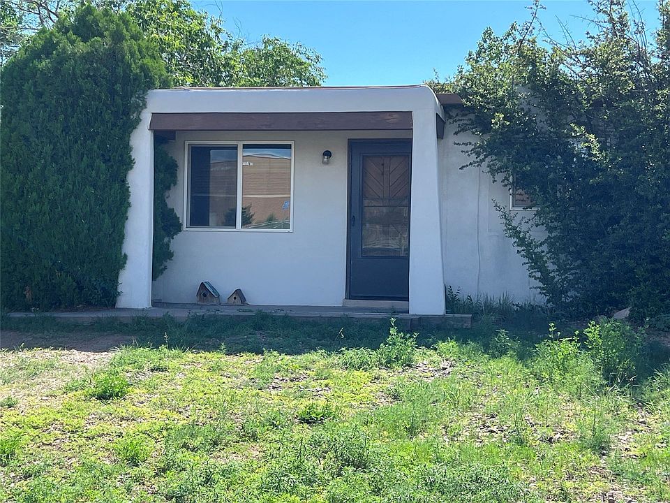 1st image of 2304 Avenida De Las Campanas
