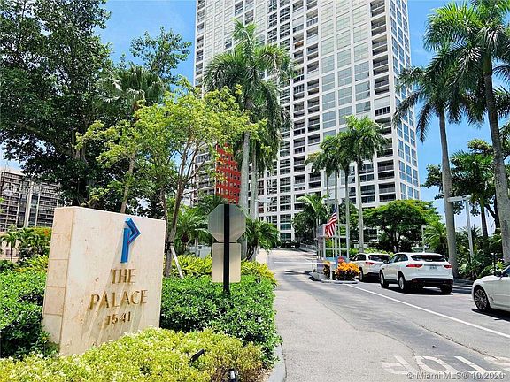 2nd image of 1541 Brickell Ave #3902-A