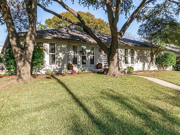 3rd image of 9546 Meadowknoll Dr