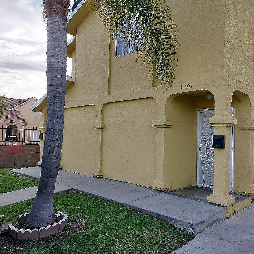 3 bed, 1200 sqft, $2,789 — Photo 2
