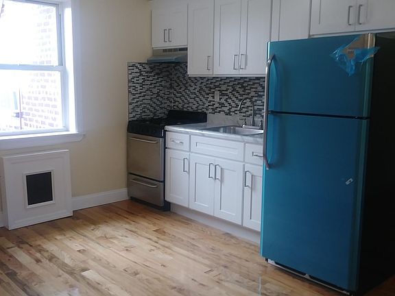 5th image of 9134 195th St