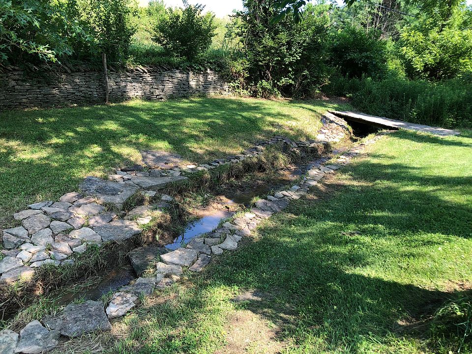 1st image of 3020 Woodfield Cir