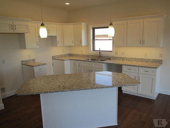 4th image of 1606 E Ashford Cir