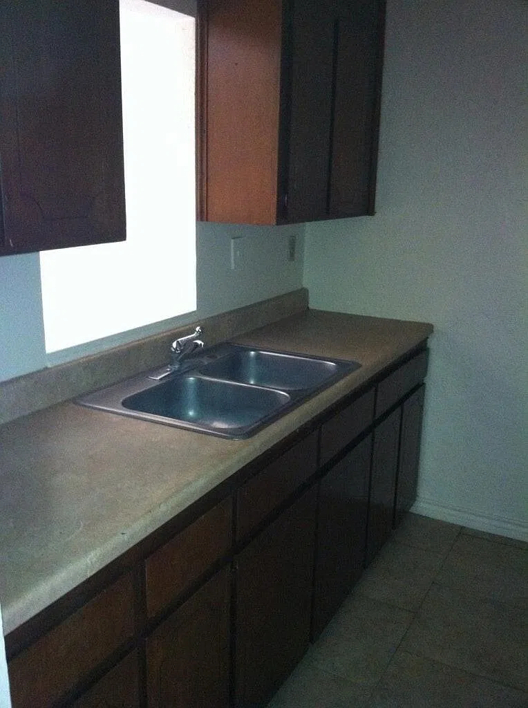 2 bed, 802 sqft, $850 — Photo 1