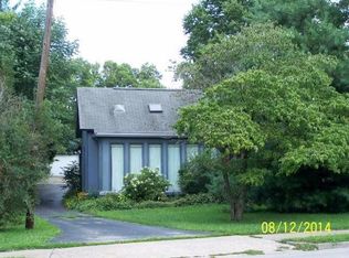 348 S Main St, Versailles, KY 40383