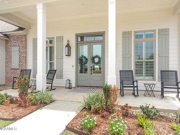 4th image of 104 Cascade Palm Ct