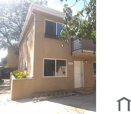 3 bed, 1200 sqft, $2,500 — Photo 2