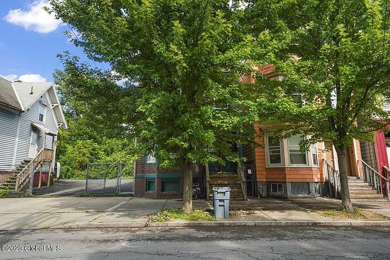 5th image of 281 Ontario Street
