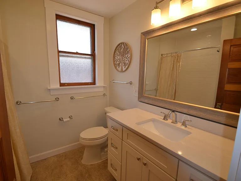 3901 Elsmere Ave #2 — Photo 12