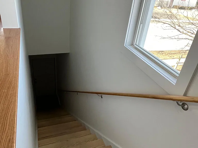 84 Main St #1 — Photo 8