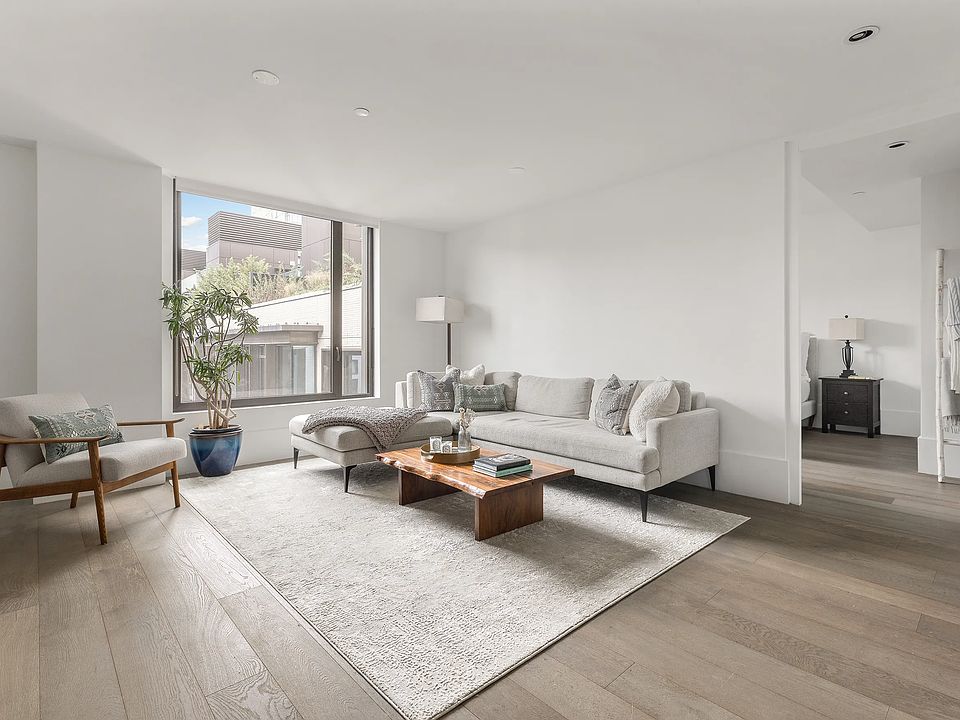 1st image of 429 Kent Ave #804