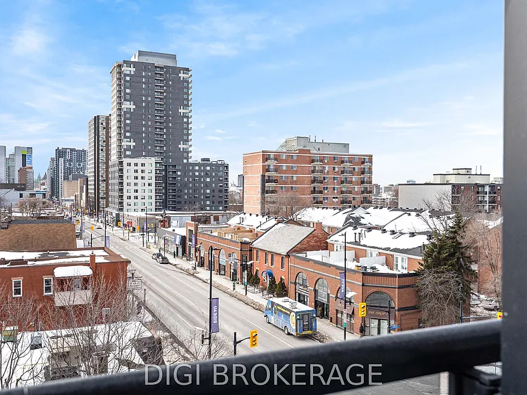 560 Rideau St #703 — Photo 26