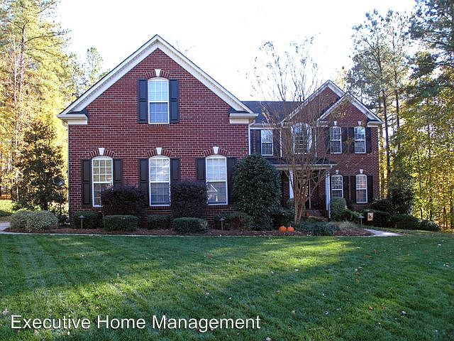 1st image of 105 Village Glen Way