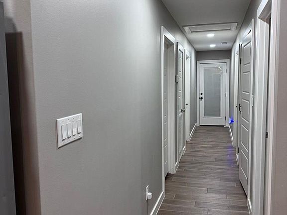 4th image of 205 W 5th St