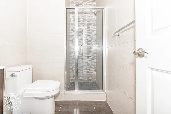 Rented by MySpaceNYC | media 15