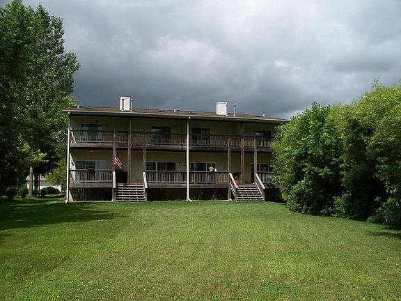 Upper and lower decks