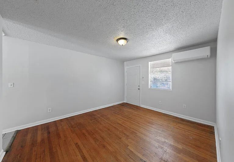 1531 Louisiana St #4 — Photo 7