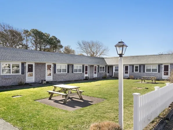 194 Captain Chase Rd Unit 4, Dennis Port, MA 02639
