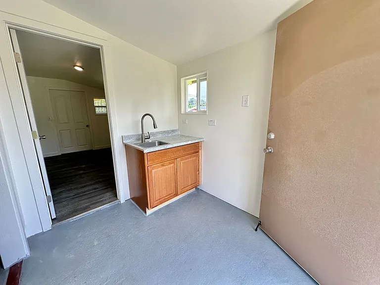 1041 Mahanani Pl — Photo 9