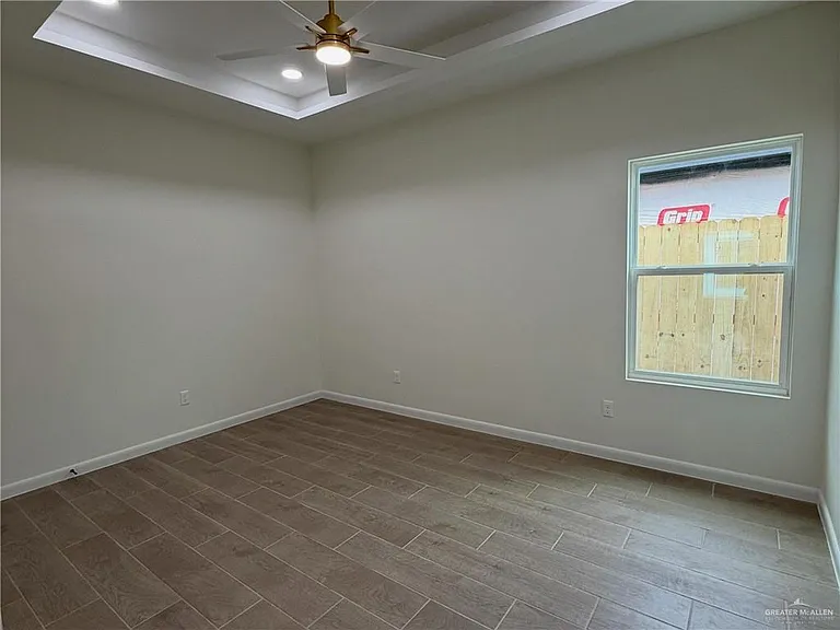1302 Rosewood Ln #2 — Photo 9