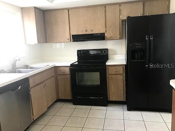 2nd image of 4209 Schwalbe Dr