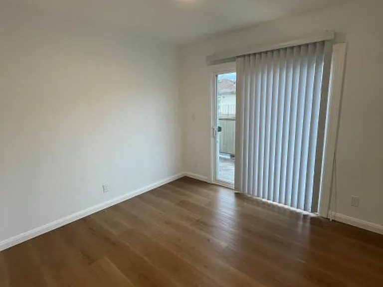 2262 Eric Ct #4 — Photo 10
