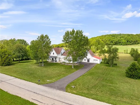 18510 Northwind Dr, Lawrence, KS 66044