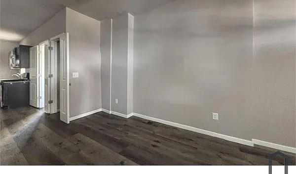 126 N Edgewood St — Photo 8
