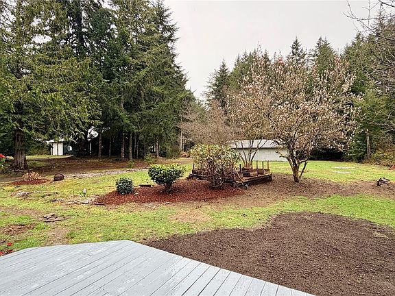 4th image of 11 Webb Road SW