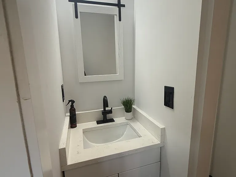 1073 Harwell St NW — Photo 18