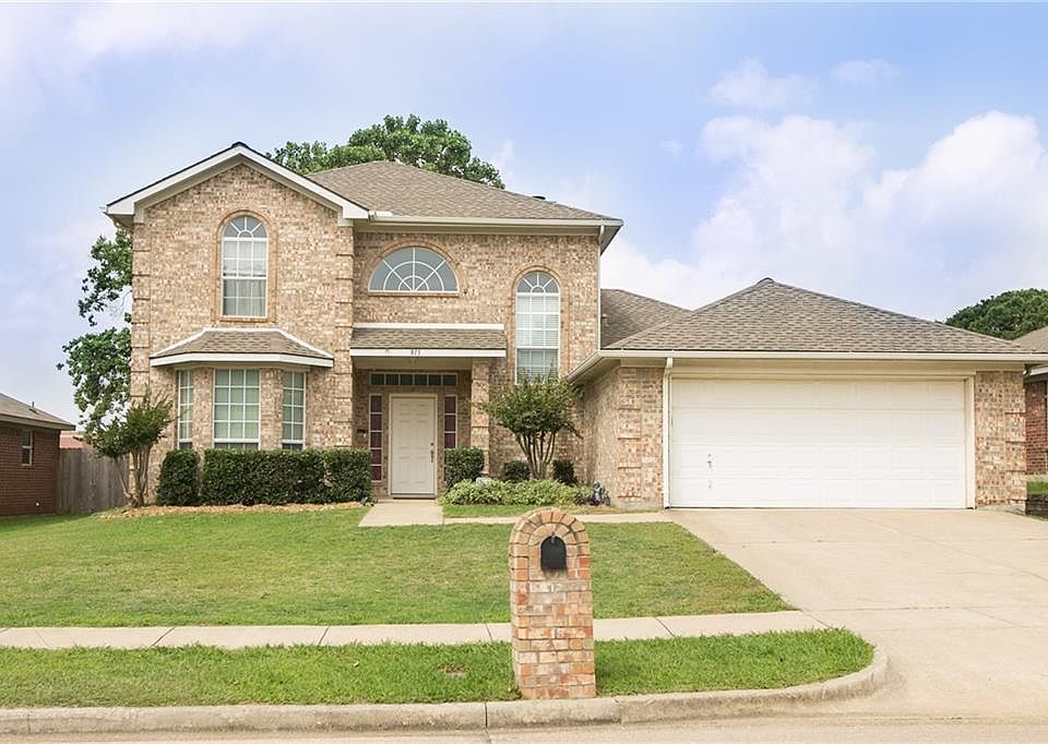 1st image of 813 Parkhill Dr