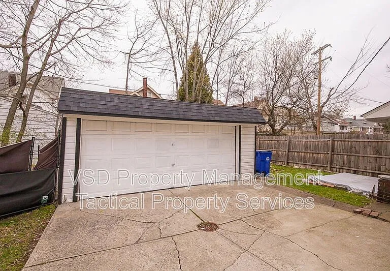 12339 Chesterfield Ave #3 — Photo 3