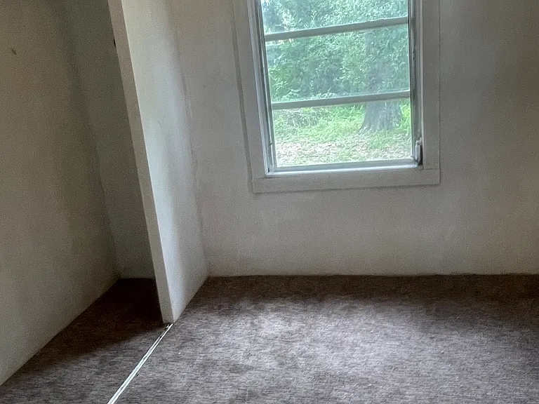 1739 W Spruce St — Photo 2