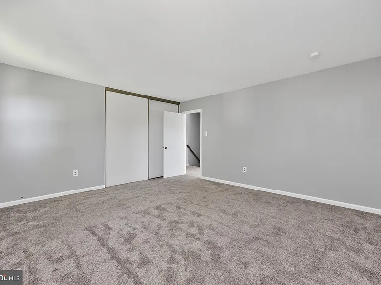299 Florence Dr — Photo 14
